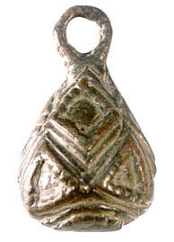 Грушевидная подвеска XI в.