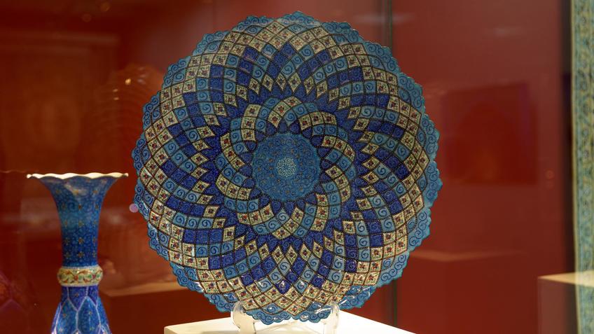 Фото №1001321. Минакари (перс. میناکاری‎, Mina-kari или перс. میناسازی‎, Mina-sazi). Традиционная иранская расписная эмаль