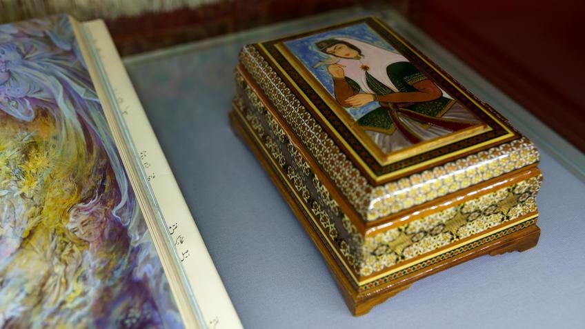 Фото №1001351. Иранские предметы быта, выполненные в технике хатамкари