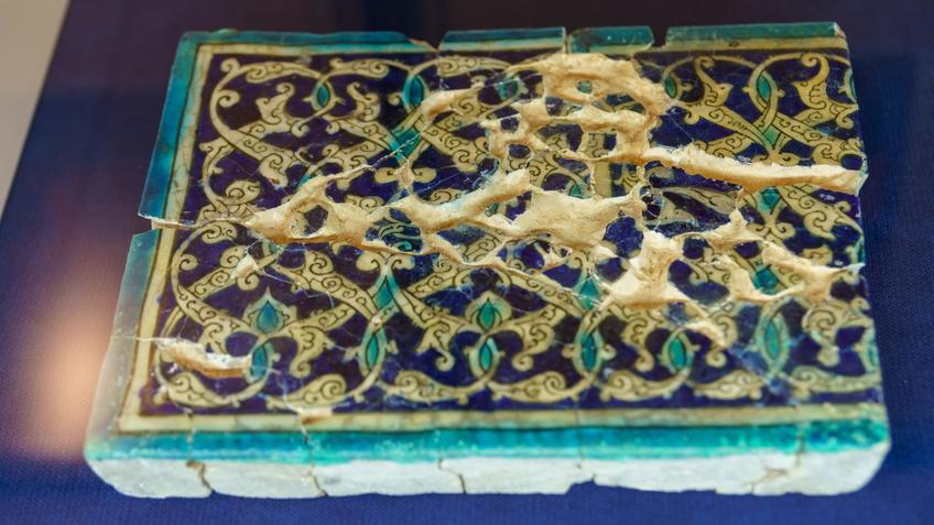 Фото №1002235. Изразец поливной. Золотая Орда. XIII-XIV вв. 