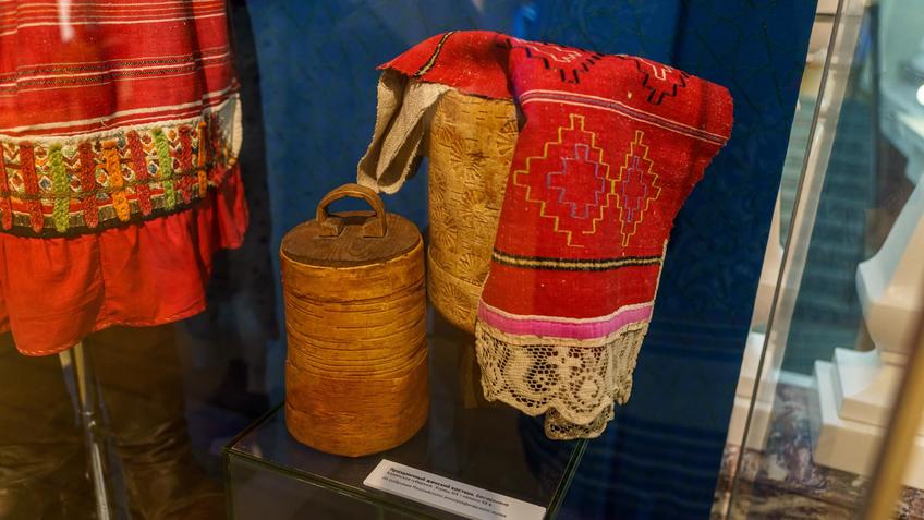 Фото №1002290. Бесермяне. Домашняя утварь