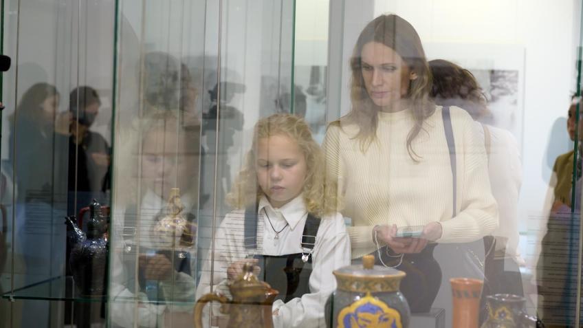 Фото №1003550. На выставки Н. Пилюгиной «Пять стихий»