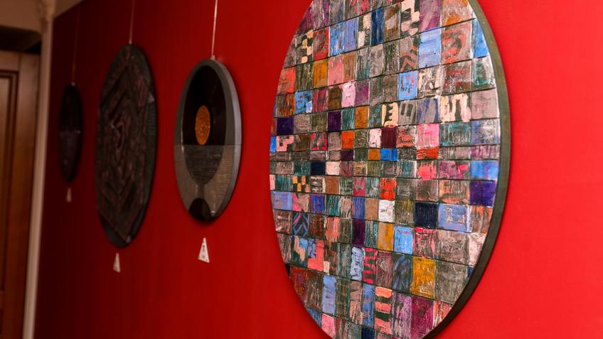 Фото №1003734. Фрагмент экспозиции выставки «НЛО»  Лопаткина А.Н.