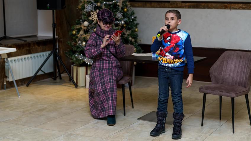 Фото №1005375.  Презентация сборника стихов «Полотенце в семь цветов» в  «КИТАП CLUB»