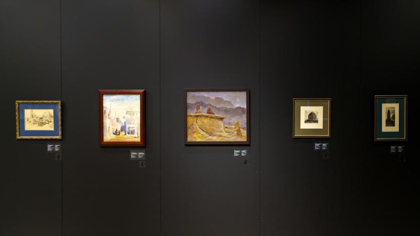 Фото №1005681. Фрагмент экспозиции выставки «Серебро за меха»