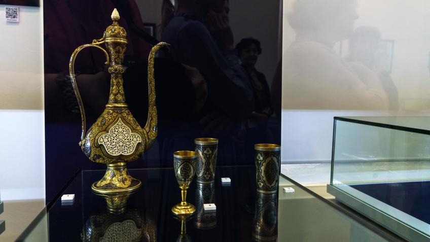 Фото №1007416. Гаджи-Бахмуд Магомедов. Кувшин / Расул Алиханов . Стаканчик-стопка / Рюмка