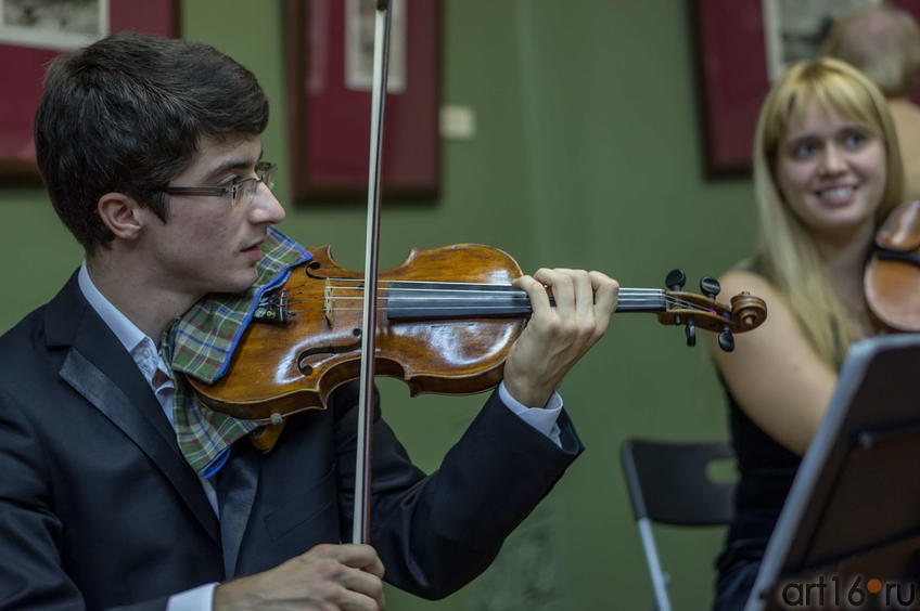 Фото №114541. Перед открытием выставки «Иван Иванович Шишкин. Жизнь и творчество»
