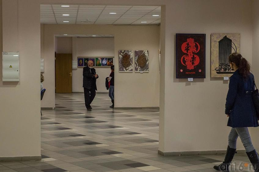 Фото №116122. Экспозиция выставки В.А.Попова "Единение", 26 сентября 2012