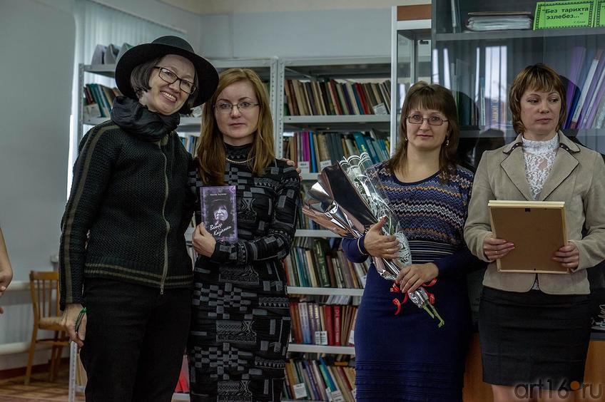 Фото №116604. Наиля Ахунова с сестрой Айнура Галимова