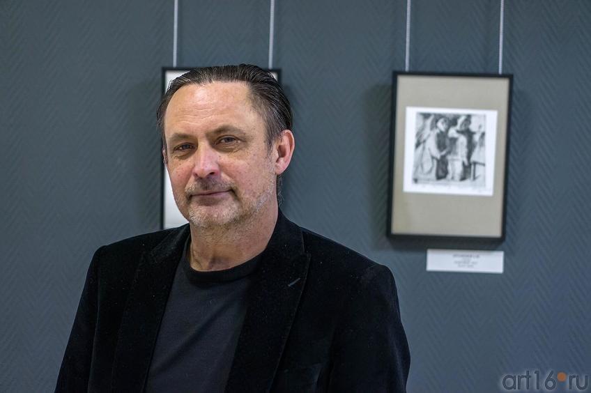 Фото №118187. Александр Артамонов. Выставка "Черное и белое"