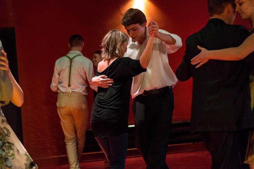 Фото №120420. Танго. Милонга в кафе «China Town». 11.12.2012, Казань