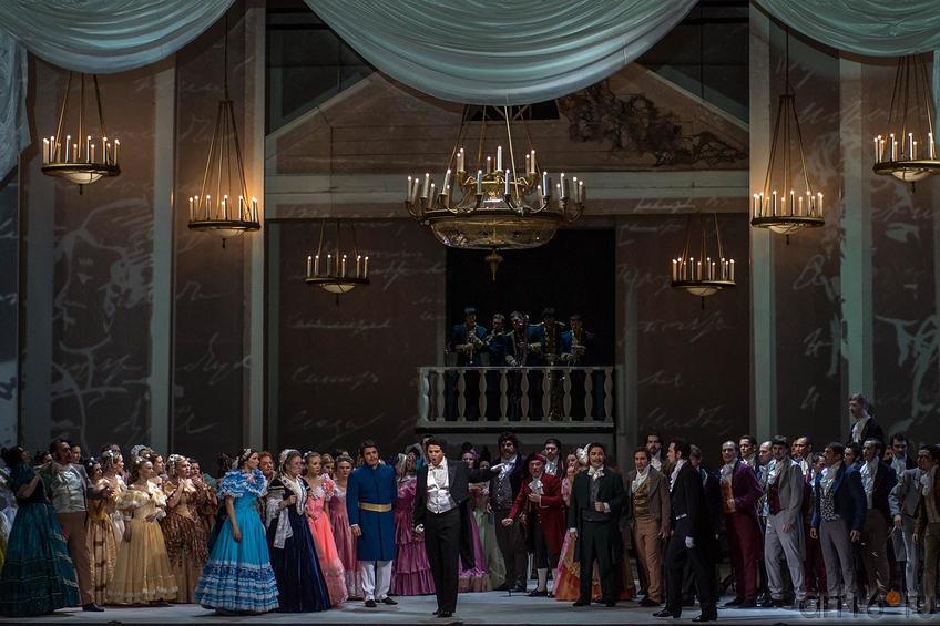 Фото №134123. Ленский: "Онегин! Вы больше мне не друг!"