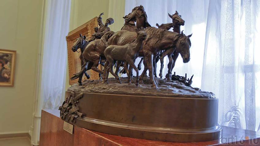 Фото №92597. Табун кабардинских лошадей.возвращающийся с поля. 1878, бронза. Лансере Е.А.