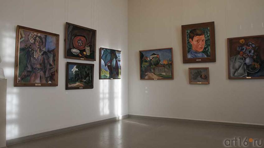 Фото №92637. Фрагмент экспозиции. Зал Русского искусства нач. XX  века