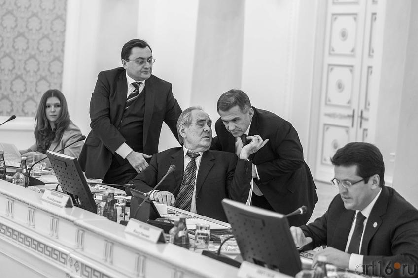 Фото №137056. О.Балтусова, А.Сёмин, М.Шаймиев, Р.Минниханов, Р.Метшин