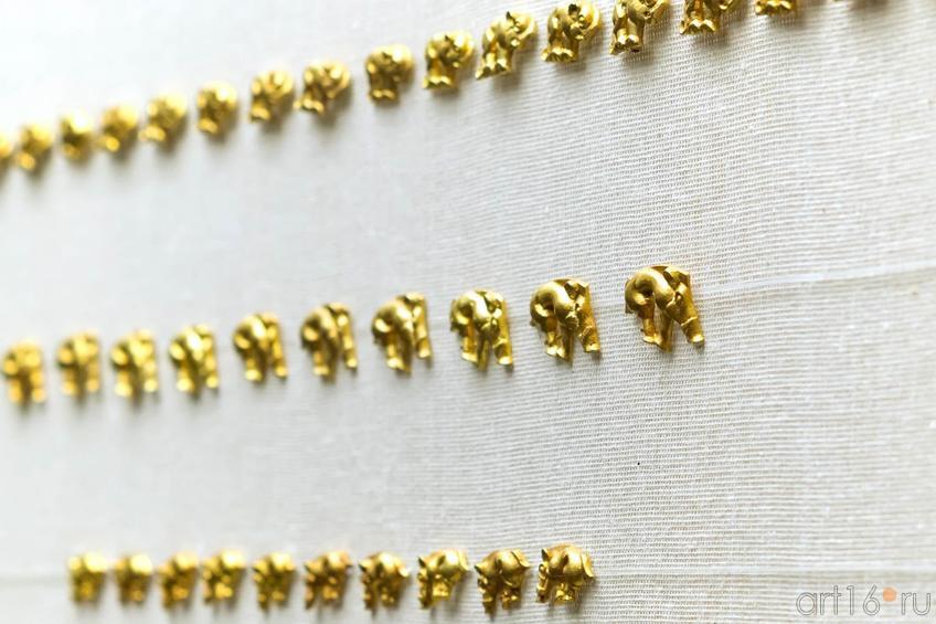 Фото №102596. Бляшки в виде кабана - украшение Горитны, Золото