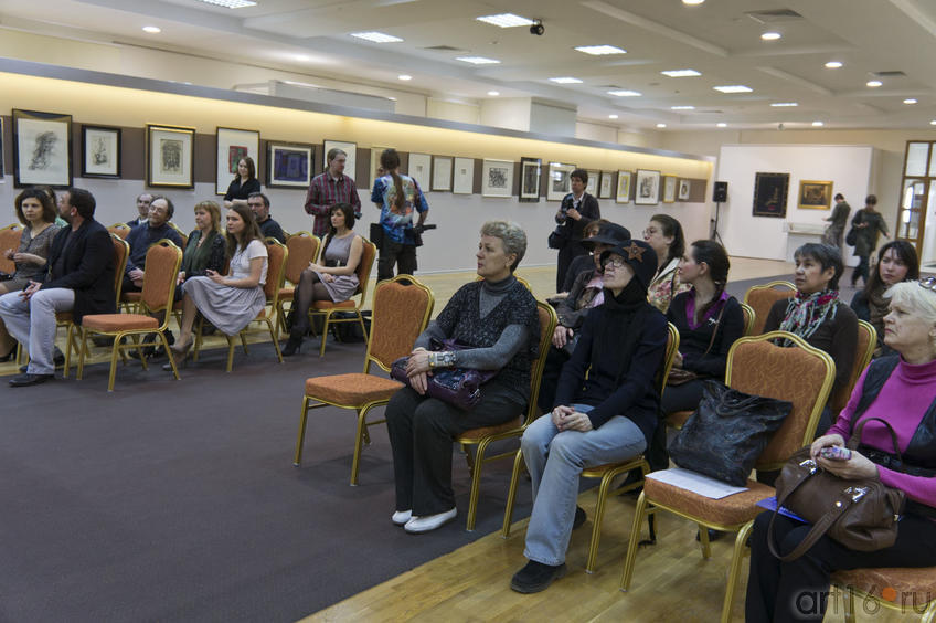 Фото №76662. На открытии выставки в Манеже (29.04.2011)