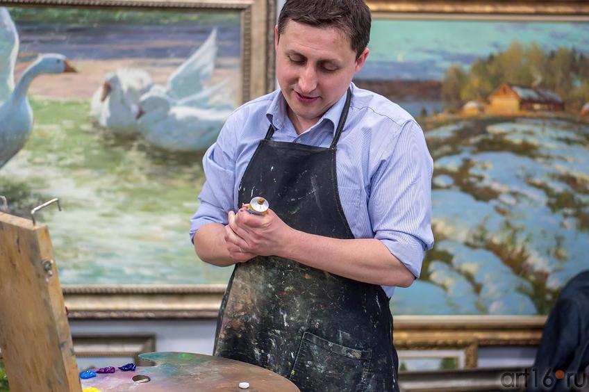 Фото №140181. Рустем Хузин на «Арт-галерее. Казань —2013»