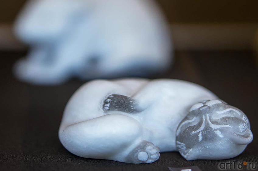 Фото №141255. Кошка. Ангидрит, природный краситель