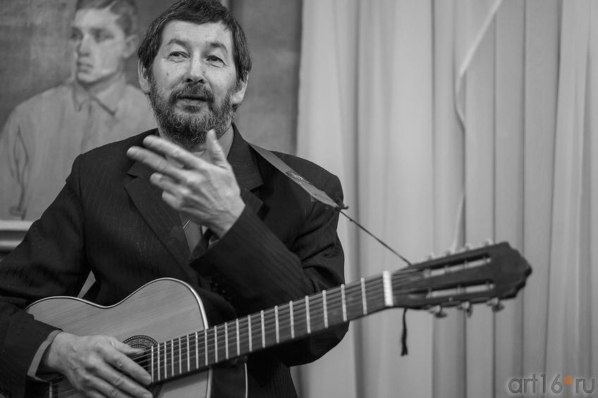 Фото №142784. Александр Тарвердян, бард