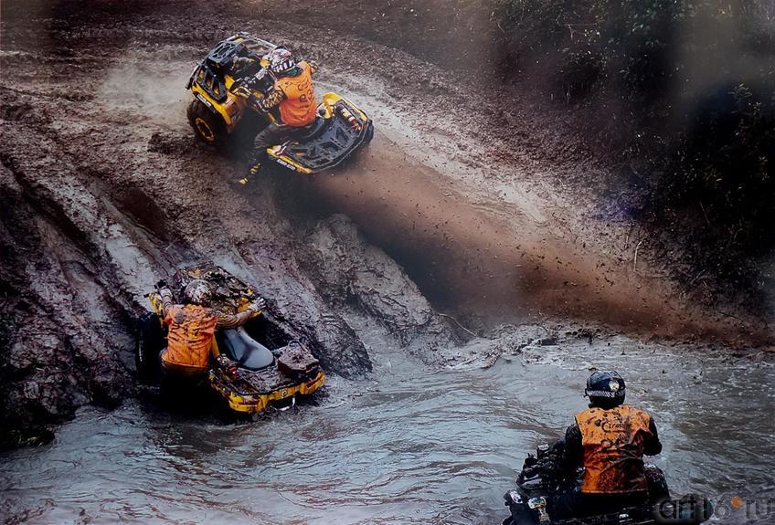 Фото №143888. ИСХАКОВ СУЛТАН Серия «КВАДРО» ГРЯЗИ НЕ БОЯТСЯ» 2012