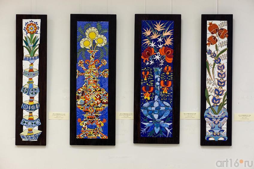 Фото №144888. Вазы: БАХЧИСАРАЙСКАЯ, С ОДУВАНЧИКАМИ,  С КОРЕШКАМИ, С ГРАНАТОМ