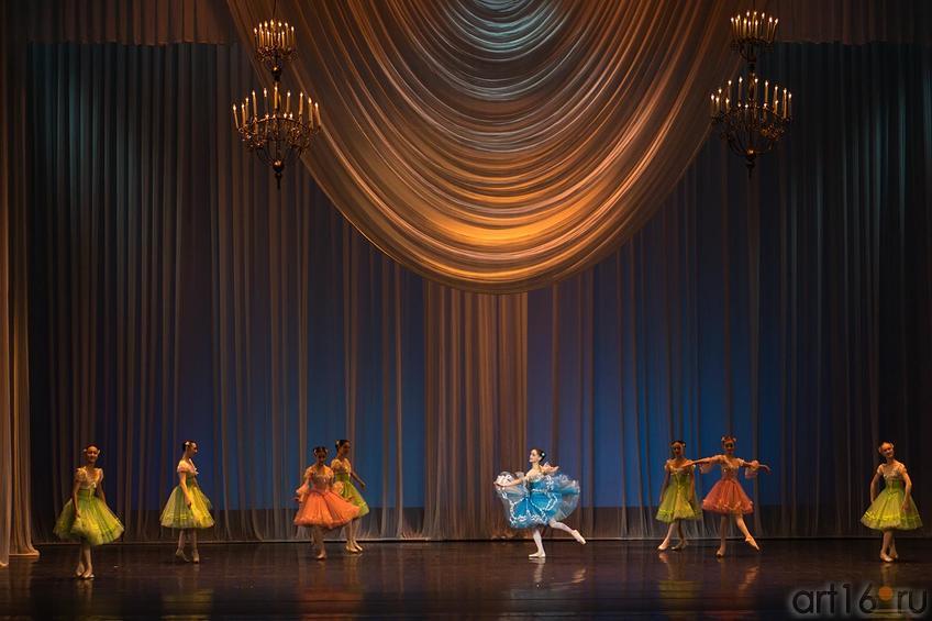 Фото №145334. А.Адан. Маленькая Гран-па