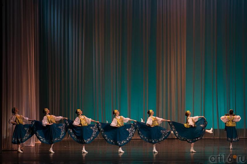 Фото №145442. Исп. студенты 3 курса КХОУ отд. народного танца