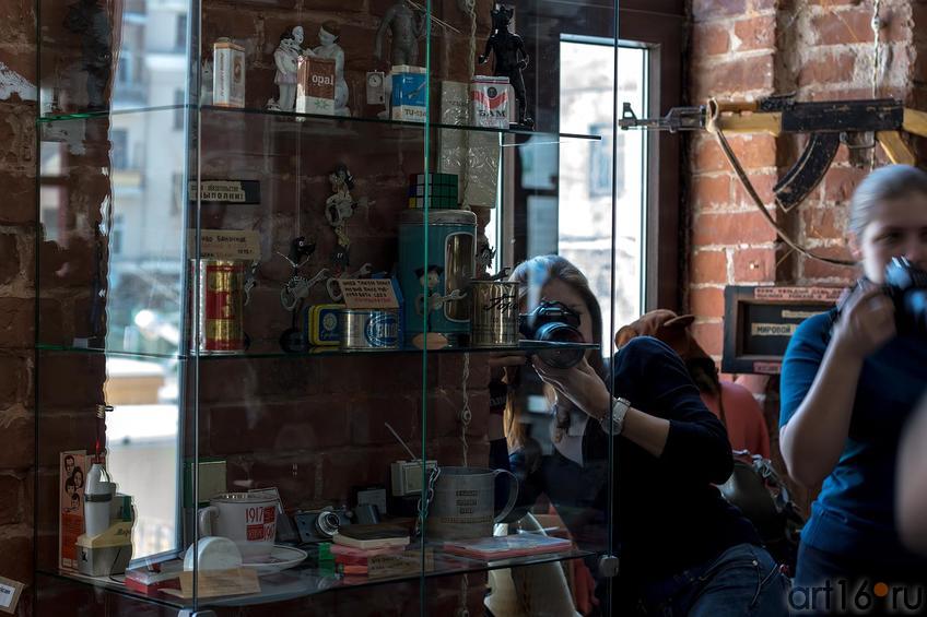 Фото №146287. В музее Социалистического быта на выставке «Юмор по-советски»