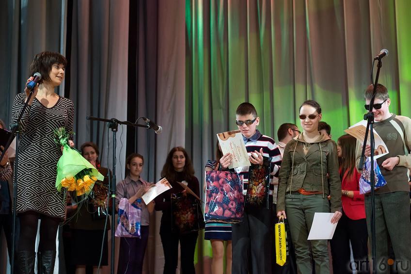 Фото №147114. Подарки для анс."НеЗаМи" от спонсоров 