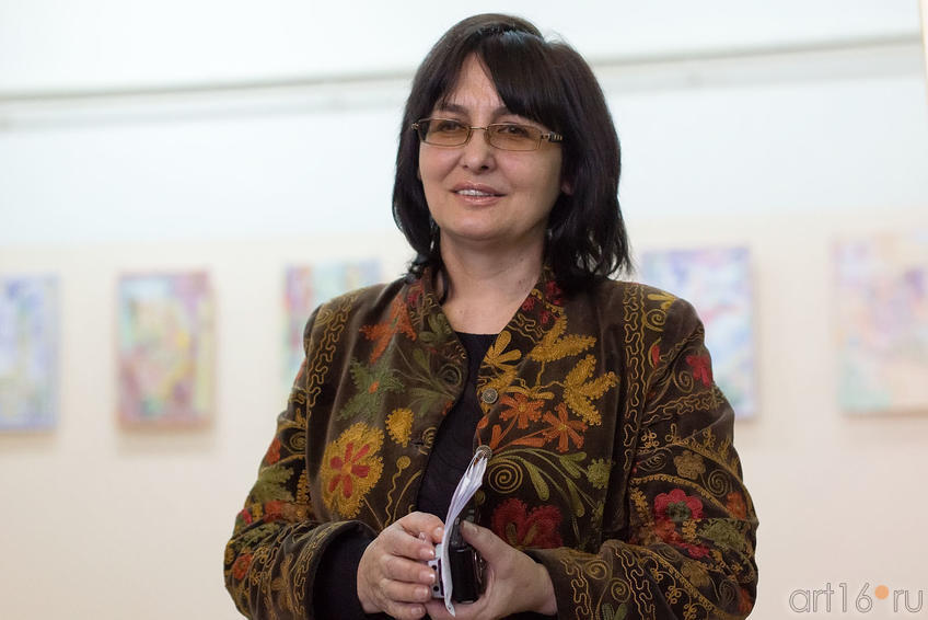 Фото №150533. Расиха Фаизова, редактор отдела искусств газеты "Шахри Казан"