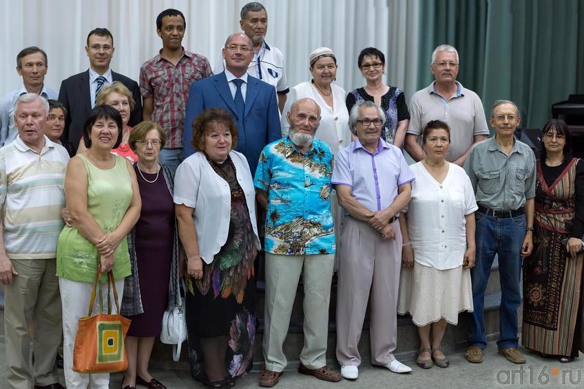 Фото №164365. На открытии выставки В.А.Попова "Единение"