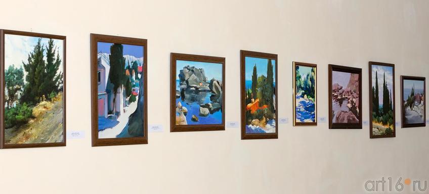 Фото №173292. Р.Мингазов. Фрагмент экспозиции выставки