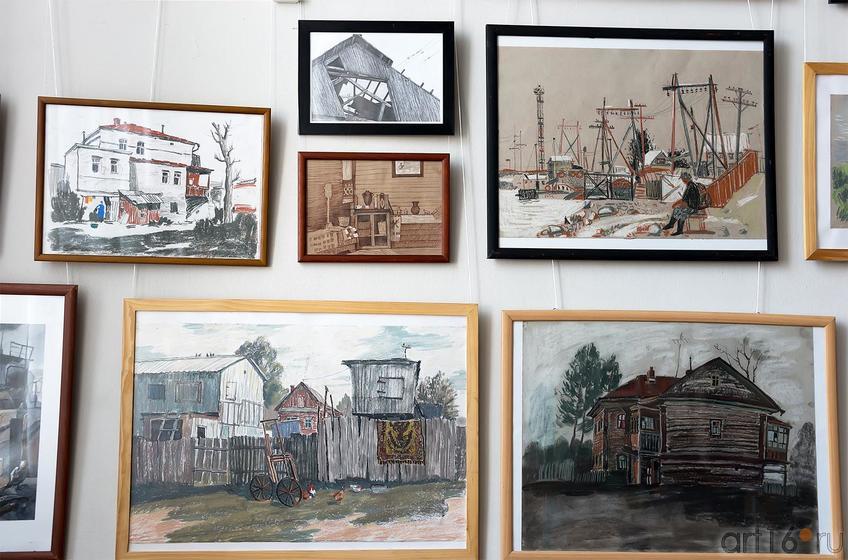 Фото №179874. Фрагмент экспозиции выставки  работ летней практики студентов  филиала МГАХИ им. Сурикова