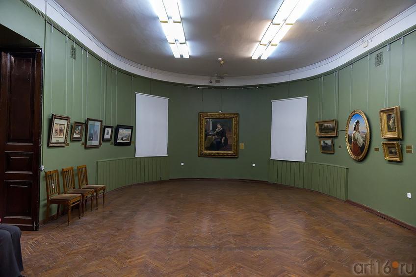 Фото №211762. Зал с работами из коллекции Гейнц