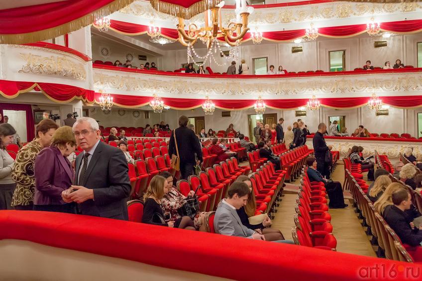 Фото №221743. Перед началом спектакля