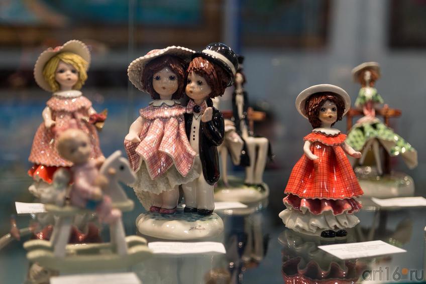 Фото №226032. Статуэтка "Девочка и мальчик стоящие № Замрива, Италия (центр). Ак Барс галерея, Казань