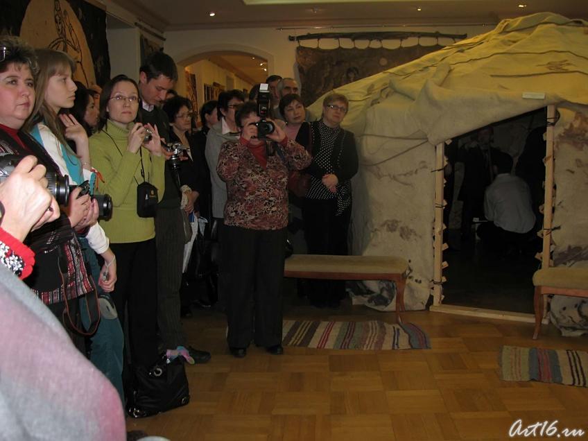 Фото №25342. На открытии выставки "Современное искусство войлока в современном мире..."
