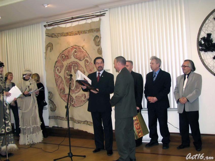 Фото №25348. Минуллин Ким Мугаллимович. Награждение Талгата Масалимова (Уфа)