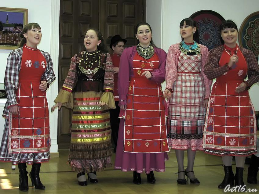 Фото №29568. Ансамбль старинной татарской песни «Бөрмәнчек» («Верба») _82