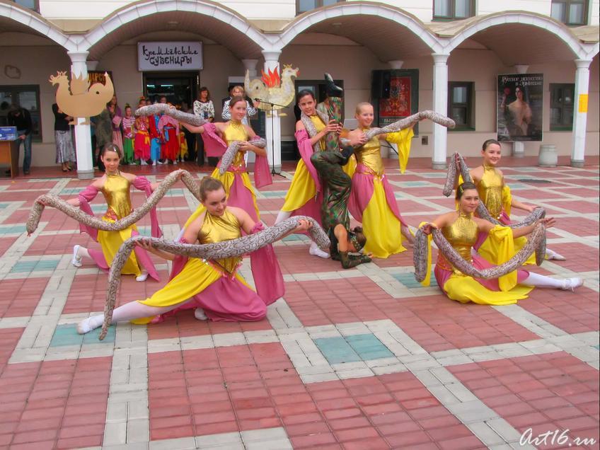 Фото №33051. Восточный танец в исполнении группы "Черный жемчуг"_3