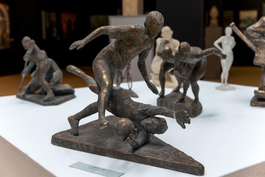 Фото №371531. ЗАКИРОВ ДАМИР БЕЗ НАЗВАНИЯ. 2012 Гипс