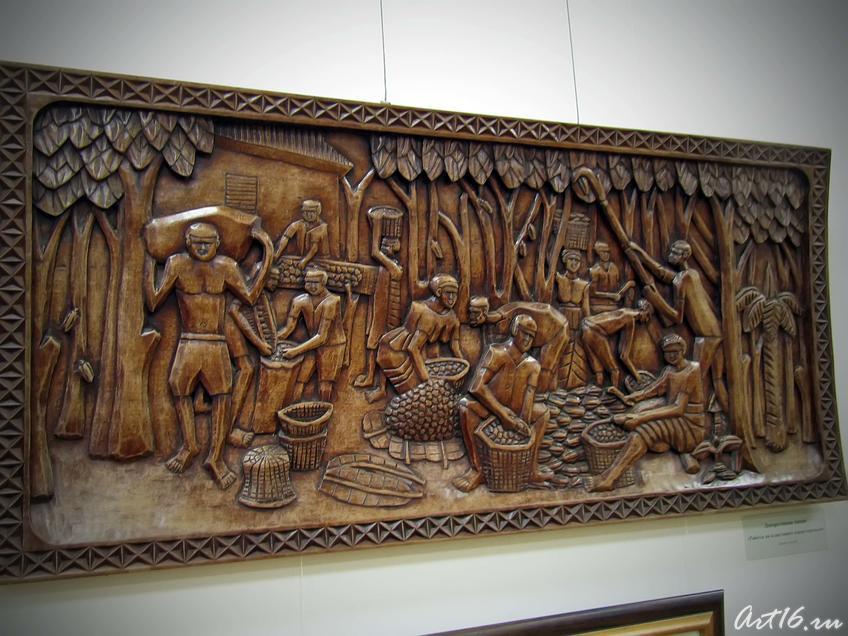 Фото №39535. Декоративное панно. Работы на плантациях како -деревьев