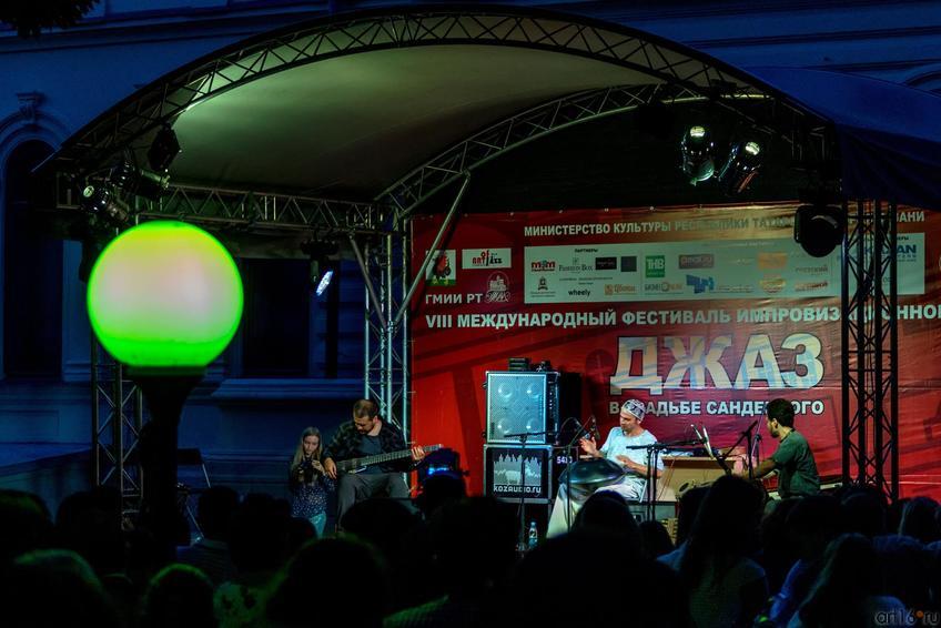 Фото №431715. NADISHANA (Германия), ГЕННАДИЙ ЛАВРЕНТЬЕВ, АНТОН ДАВИДЯНЦ (Москва)