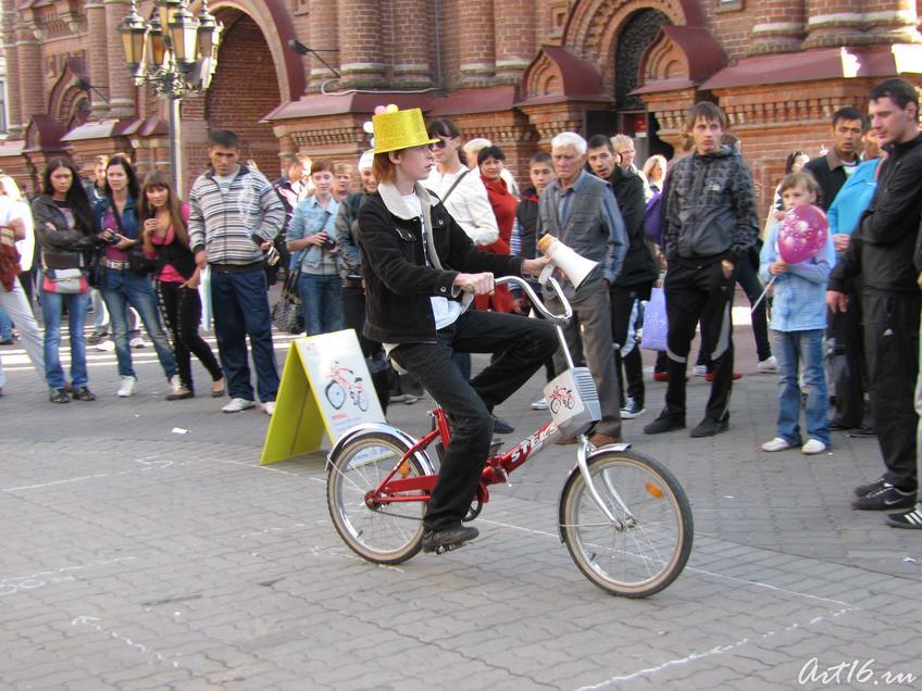 Фото №59131. Аттракцион "Пьяный велосипед"