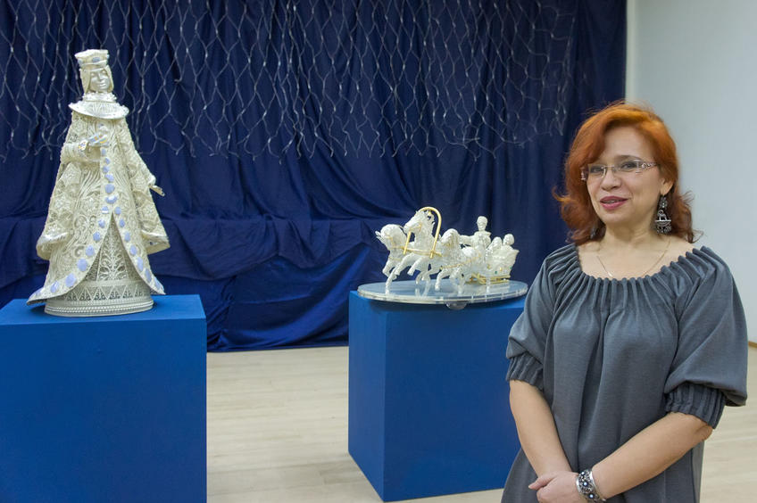 Фото №67897. Медведева Татьяна Рафаиловна, ведущий художник завода «Красносельский Ювелирпром»