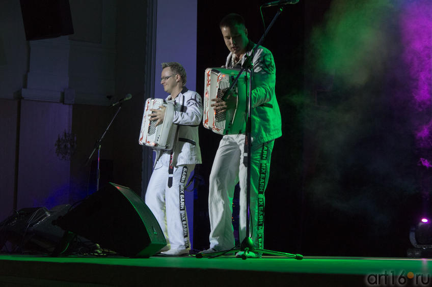 Фото №69652. Дуэт "Баян-микс": Сергей Войтенко, Дмитрий Храмков 