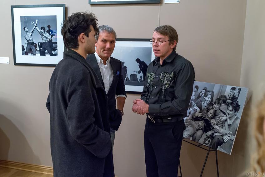 Фото №758212. Р. Валиахметов, С.Бугаев (Африка) на заднем плане