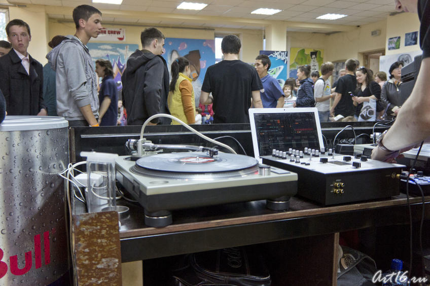Фото №78119. Диджейская программа в  Выставочном зале ГМИИ РТ