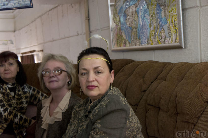 Фото №78317. В.Братышева,  Т.Козлова, Т.Забегина на открытии выставки